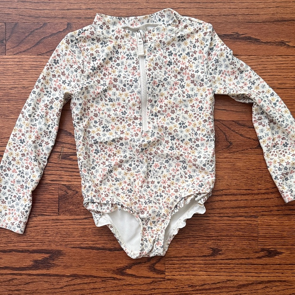 Carter’s little planet rash guard swimsuit 4T